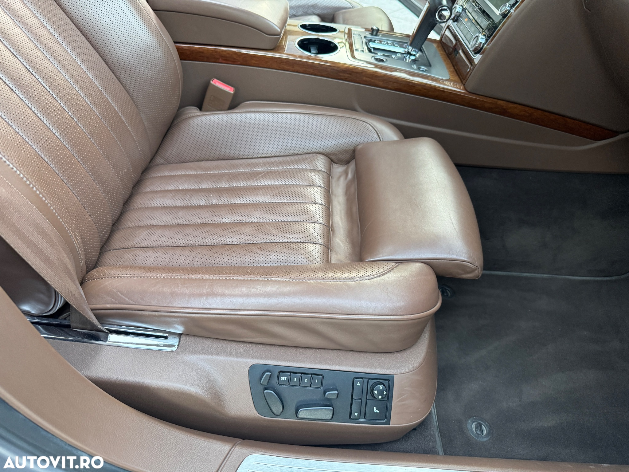 Volkswagen Phaeton 3.0 V6 TDI DPF 4MOTION Automatik (4 Sitzer) - 27