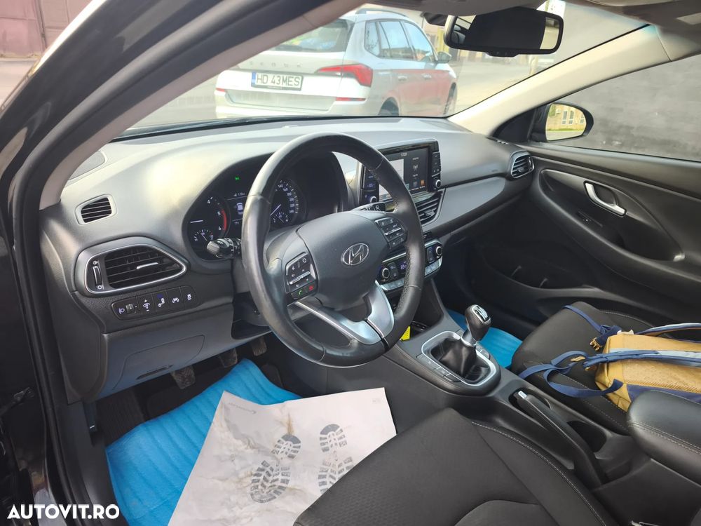 Hyundai i30 1.6 CRDI Premium - 10