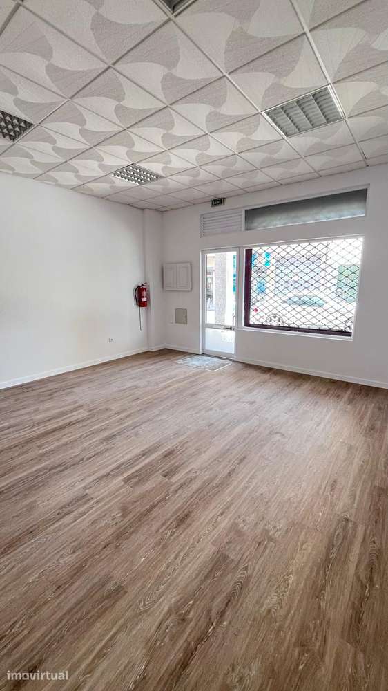 Loja remodelada no Centro do Barreiro - Grande imagem: 5/10