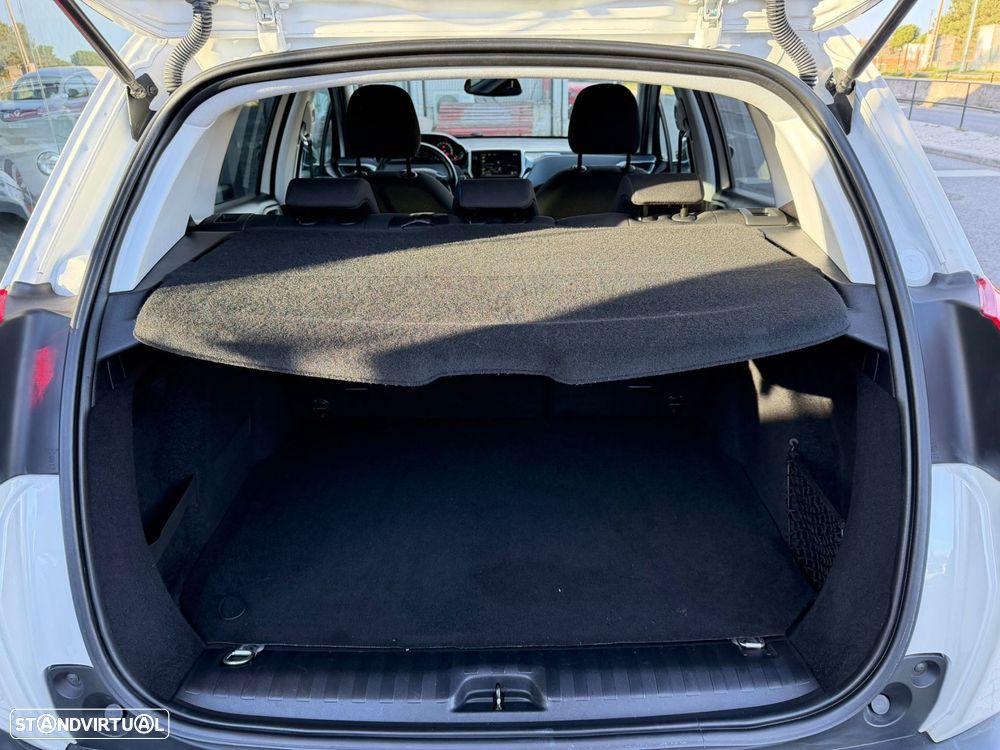 Peugeot 2008 1.2 PureTech Style - 16