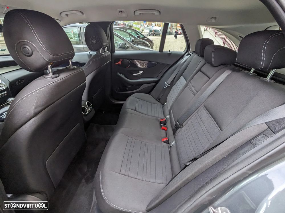 Mercedes-Benz C 200 - 13