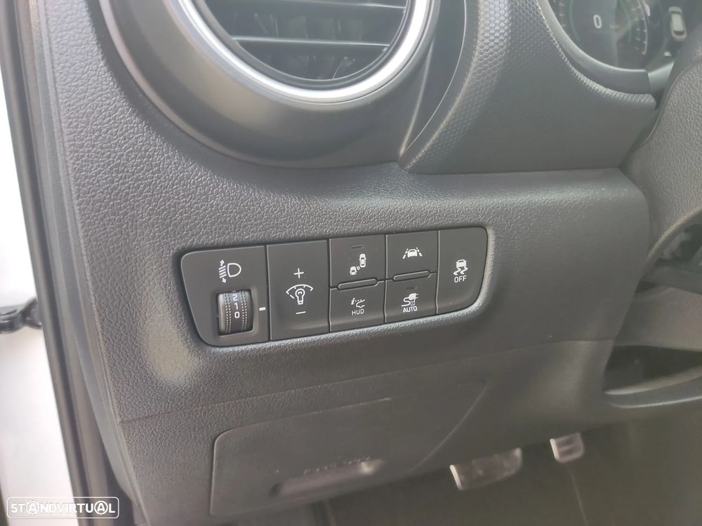 Hyundai Kauai Premium - 27