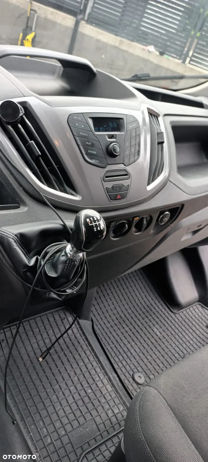 Ford Transit 330 L2H3 Trend - 6