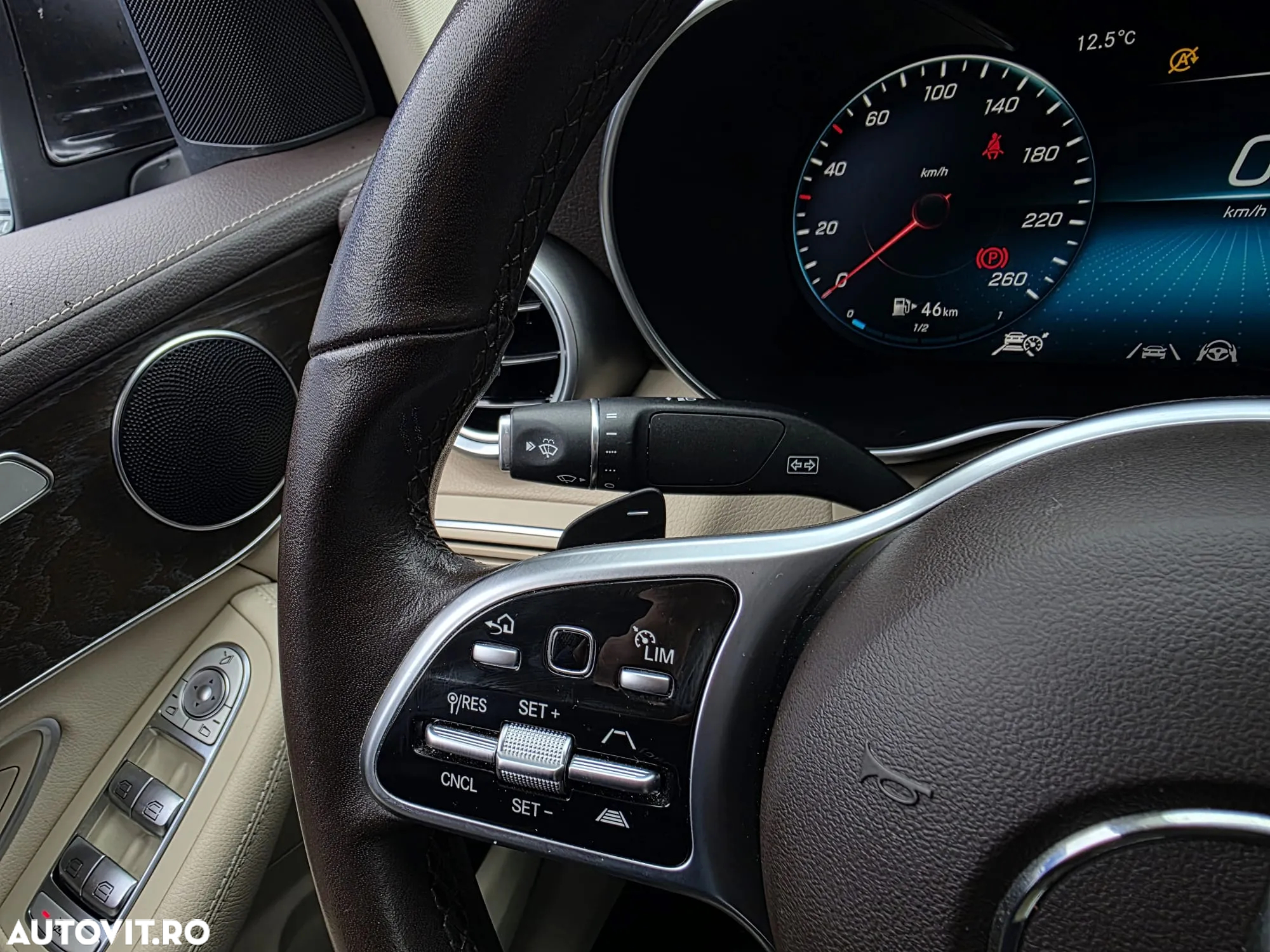 Mercedes-Benz GLC 300 d 4MATIC - 12