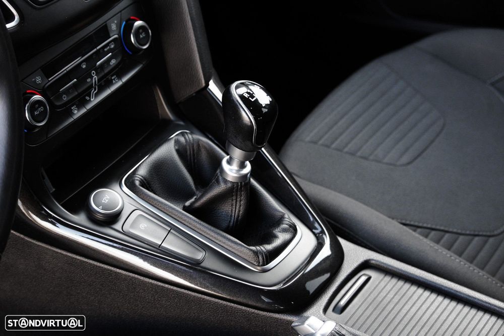 Ford Focus SW 1.5 TDCi Titanium - 14