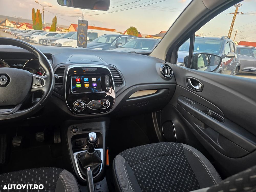 Renault Captur (ENERGY) TCe 90 INTENS - 9