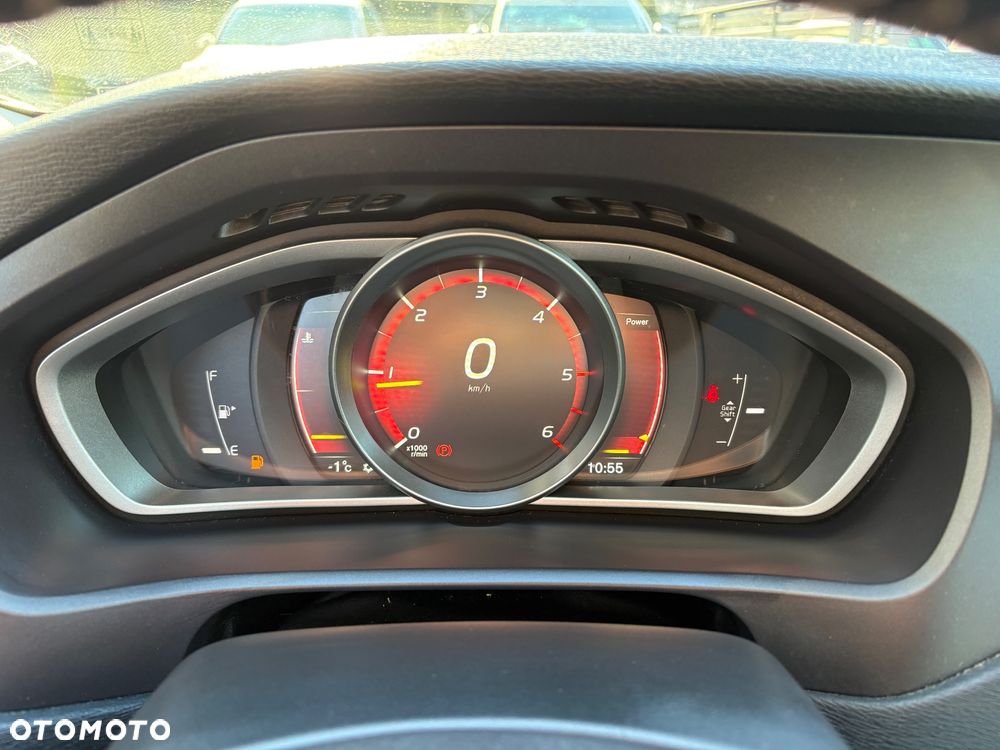 Volvo V40 Cross Country D2 Momentum - 13