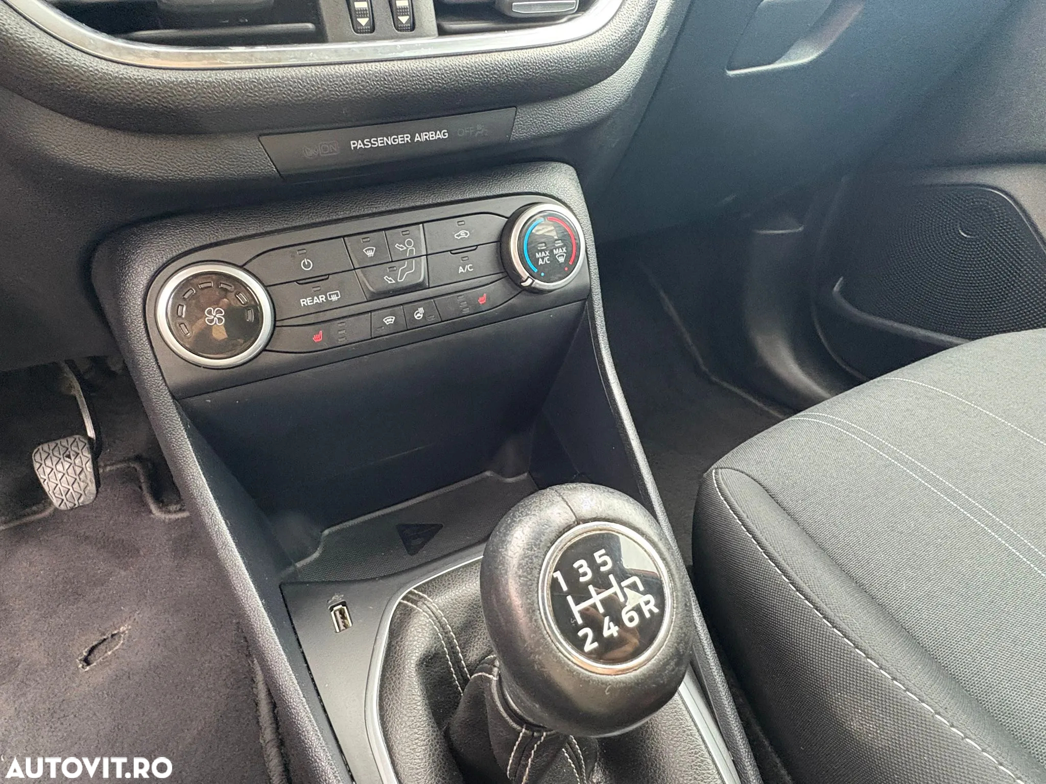 Ford Fiesta 1.0 EcoBoost Active II - 10