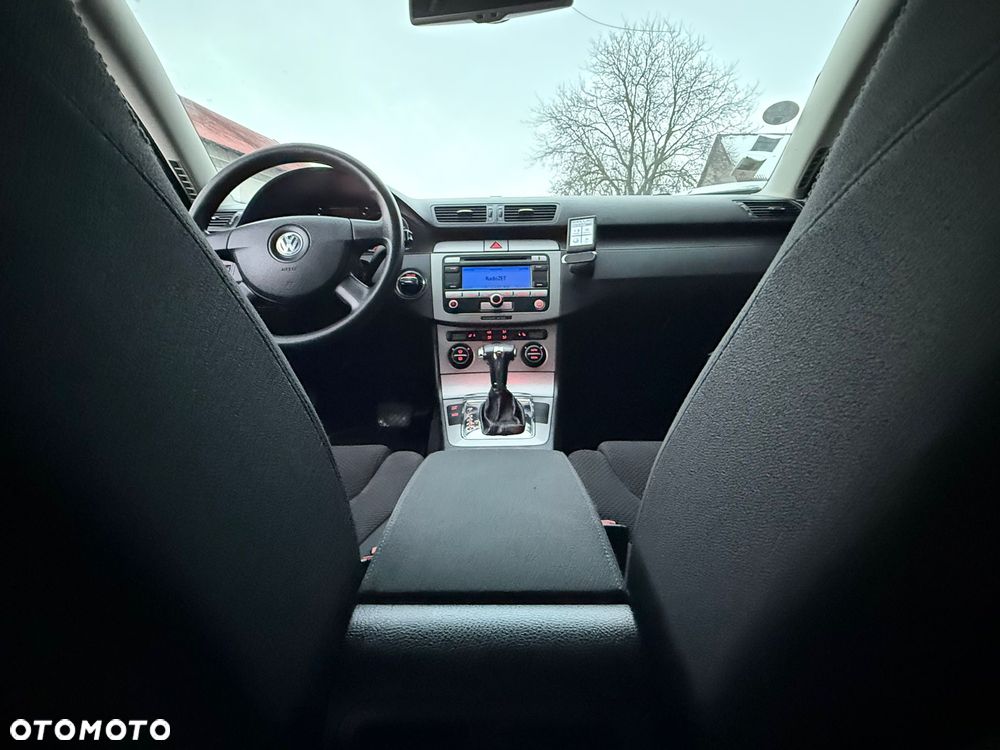 Volkswagen Passat 2.0 TDI DPF DSG Comfortline - 21