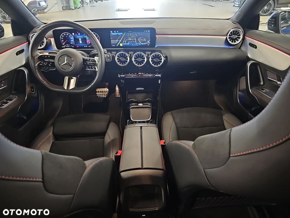 Mercedes-Benz CLA 200 Shooting Brake 7G-DCT AMG Line Advanced Plus - 16