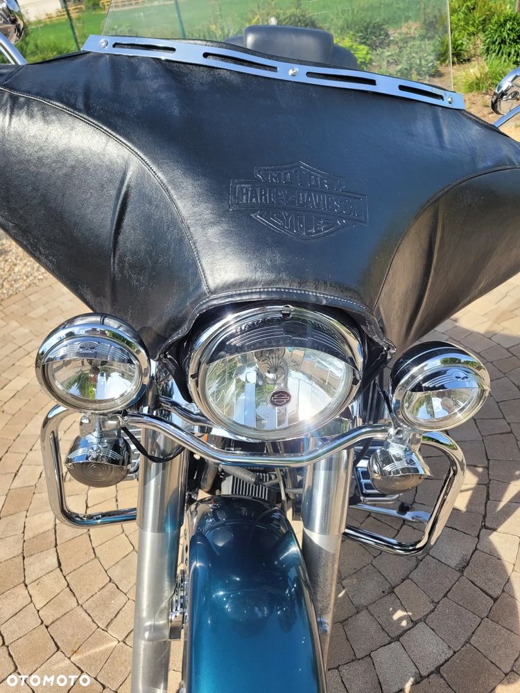 Harley-Davidson Touring Road King - 23