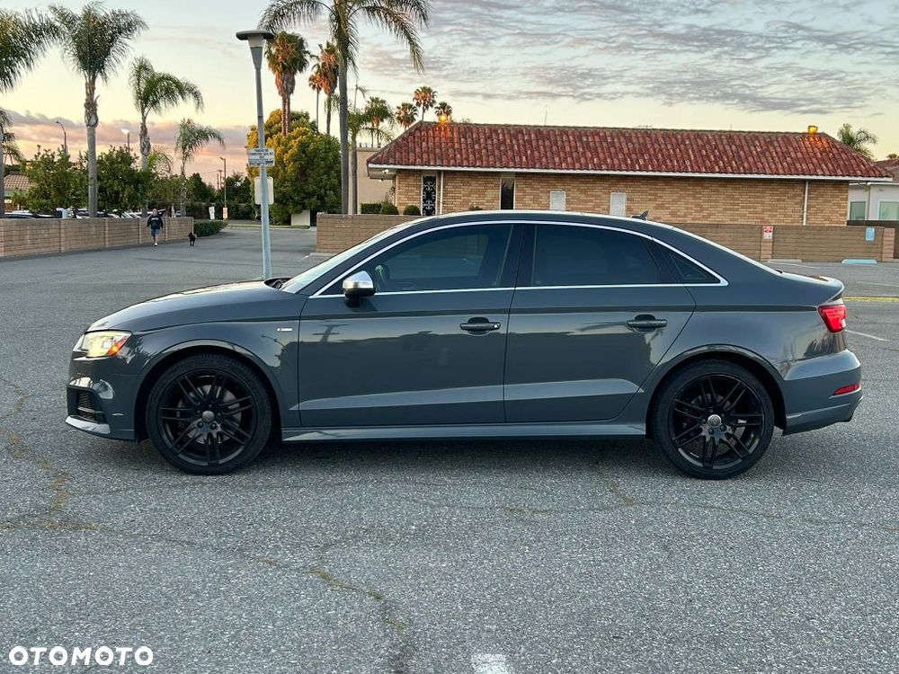 Audi A3 Sportback 2.0 TFSI quattro S tronic Ambiente - 4
