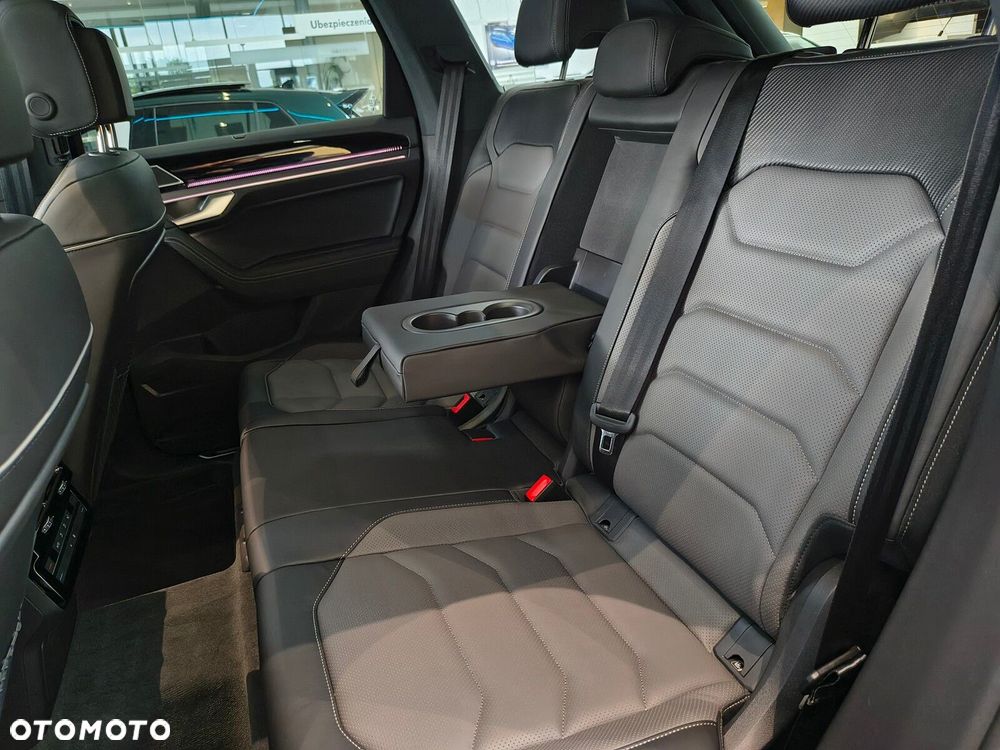 Volkswagen Touareg - 35