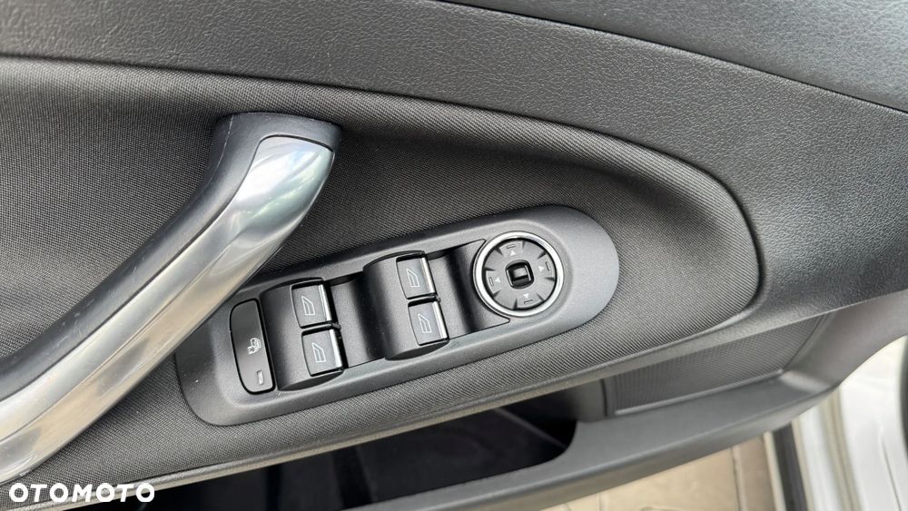 Ford Mondeo 2.0 TDCi Titanium - 21