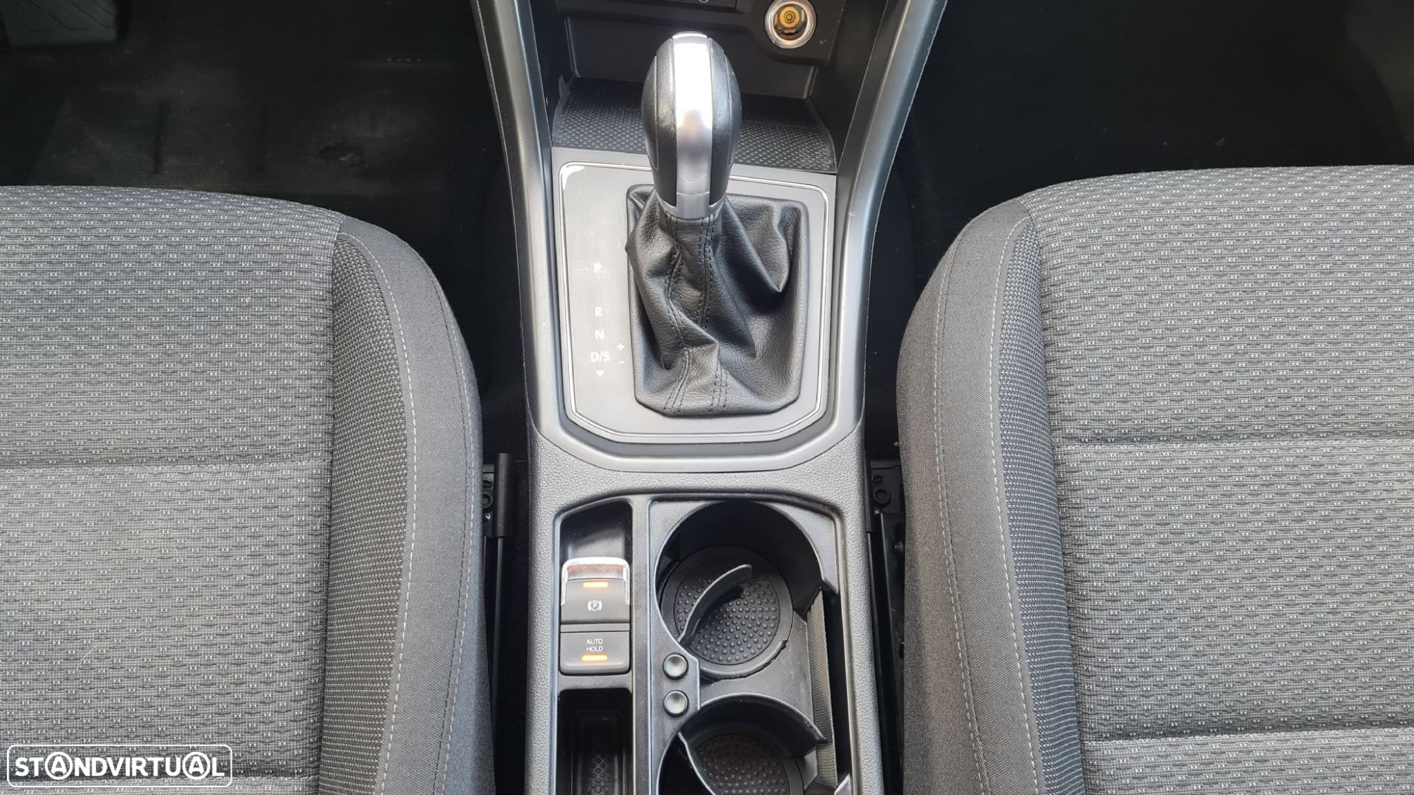 VW Touran 1.6 TDI Confortline DSG - 33