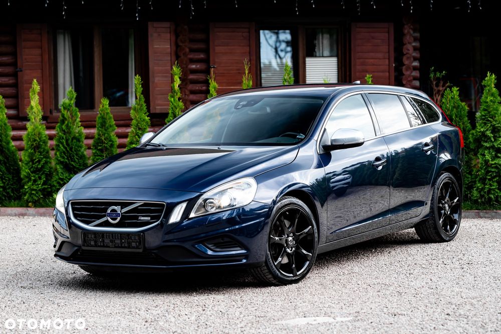 Volvo V60 T6 AWD R-Design - 2