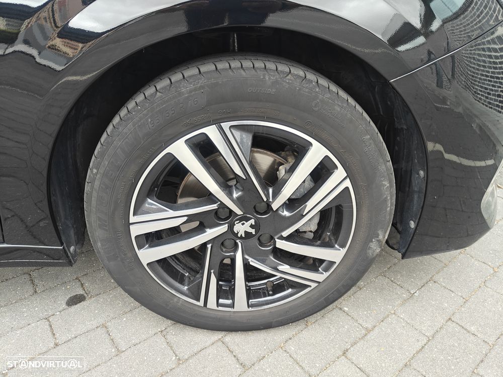 Peugeot 208 1.2 PureTech Allure Pack - 11