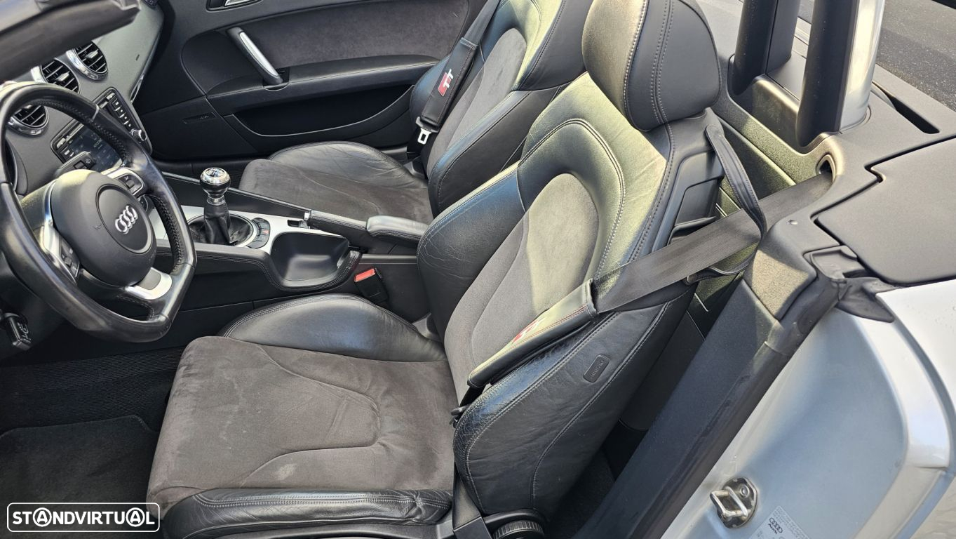 Audi TT Roadster 2.0 TFSi S-line - 27