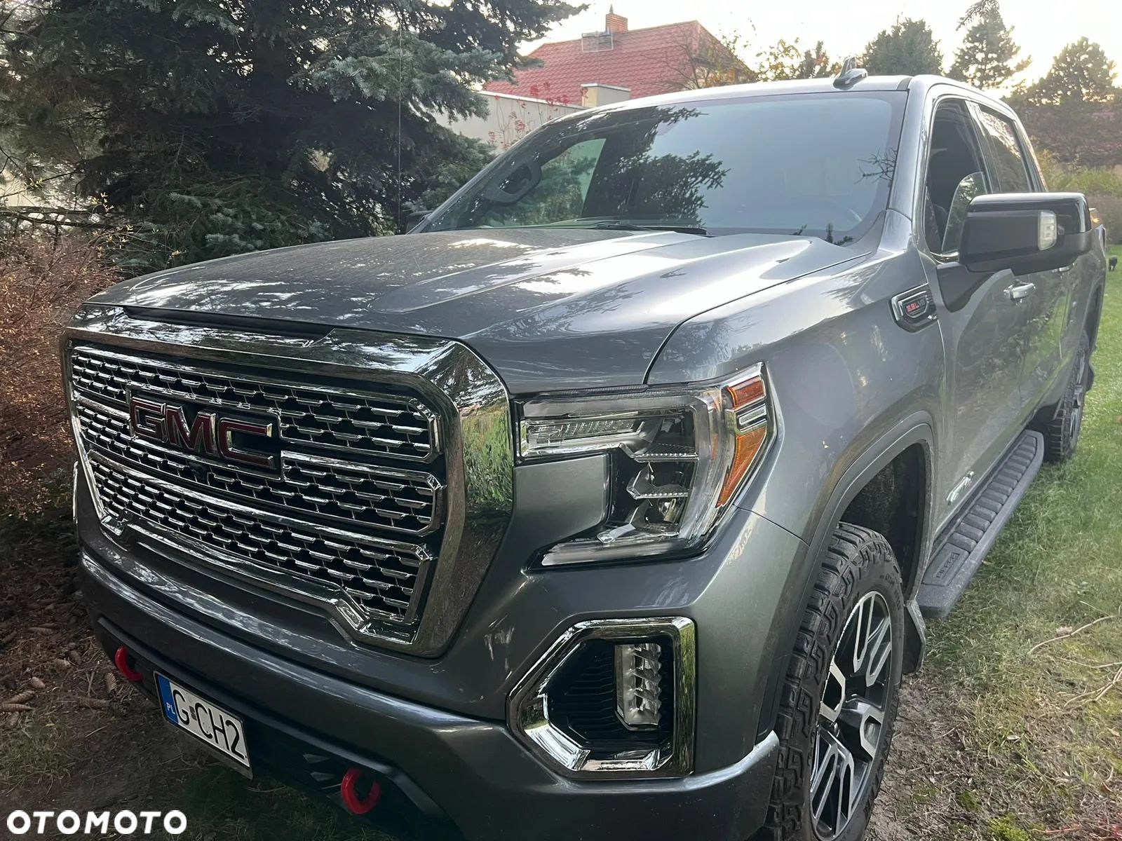 GMC Sierra - 1