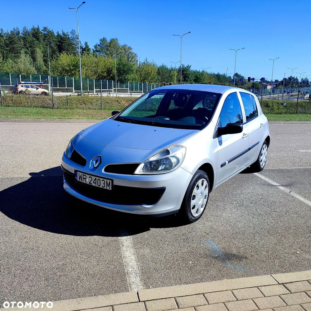 Renault Clio - 8