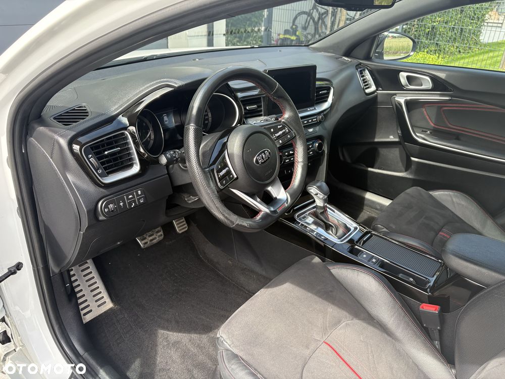 Kia ProCeed - 6