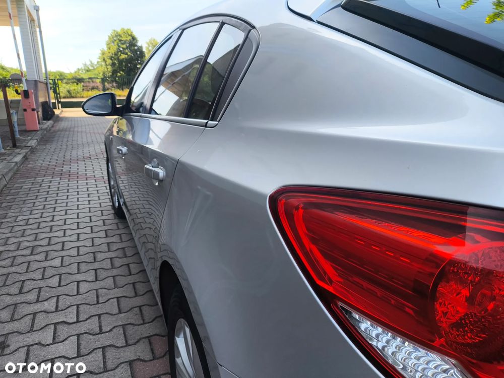 Chevrolet Cruze 1.8 LTZ - 13