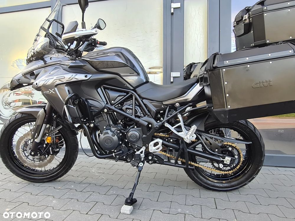 Benelli TRK 502X - 18