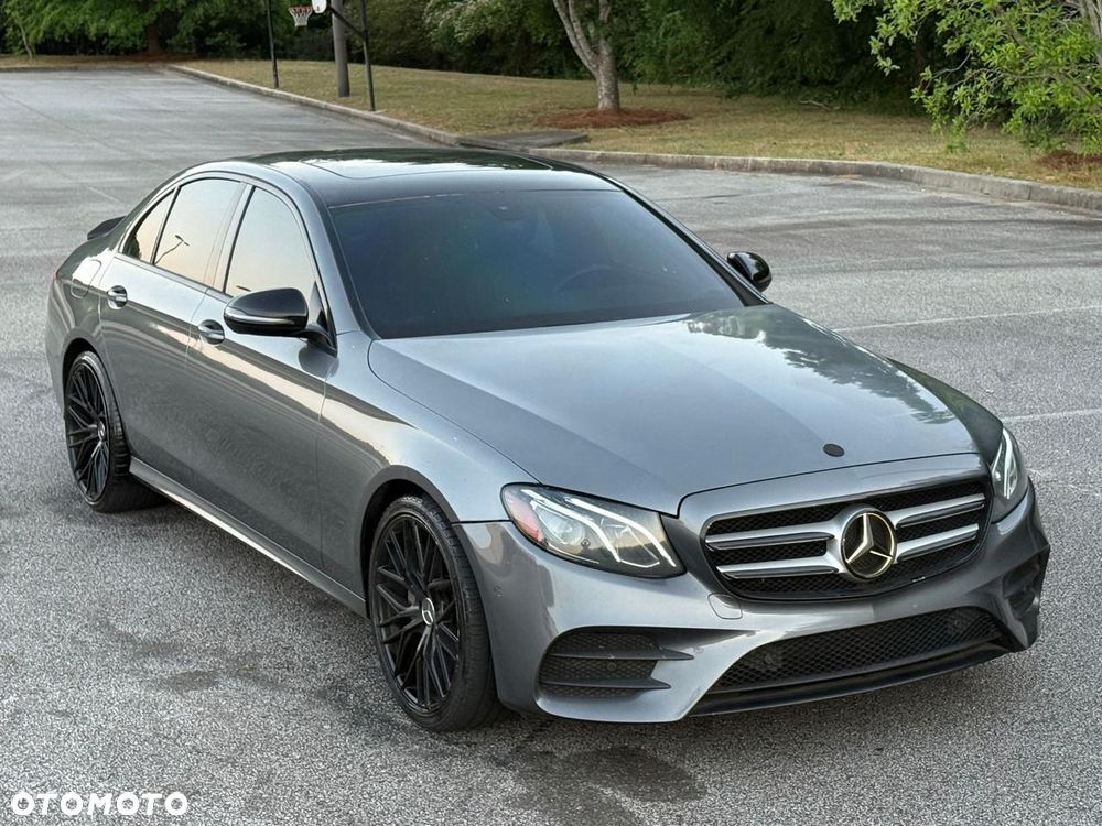 Mercedes-Benz Klasa E 300 9G-TRONIC - 2