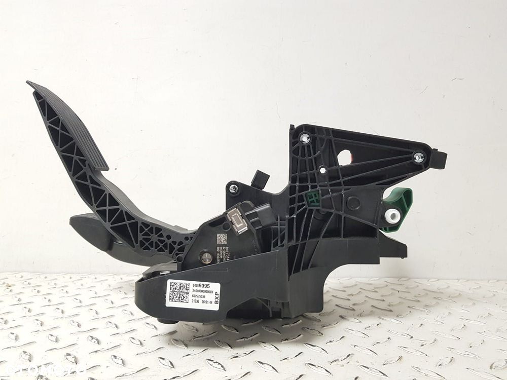 FABRYCZNIE NOWY ORYGINALNY PEDAŁ GAZU HAMULCA POTENCJOMETR OPEL INSIGNIA B II 2 17-25 84657614 - 4