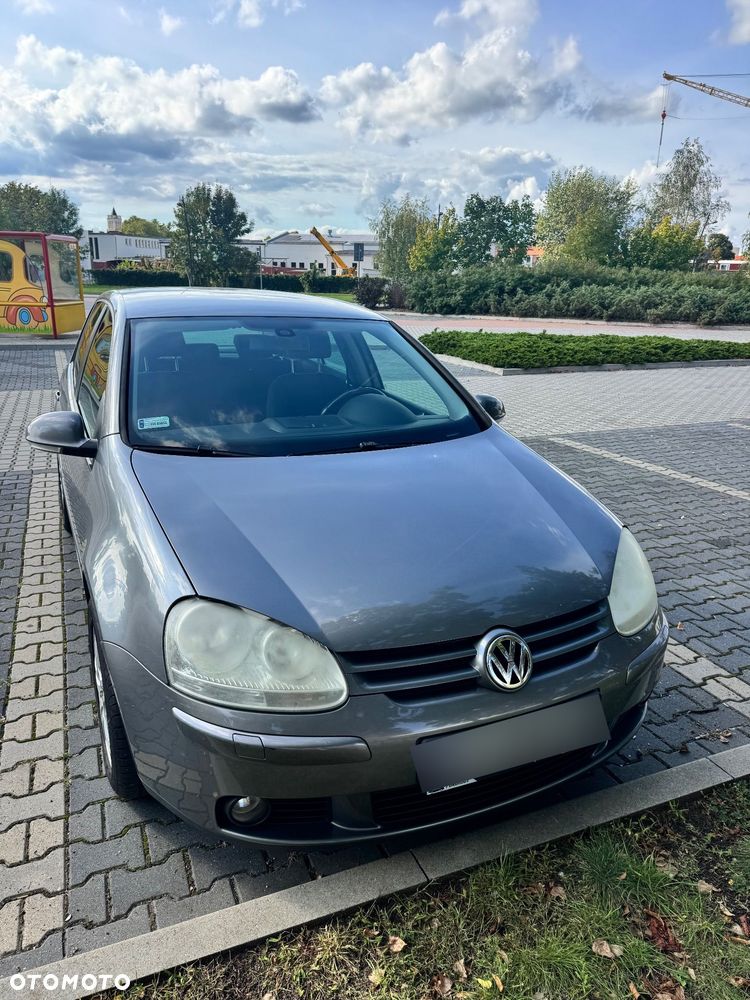 Volkswagen Golf 1.6 Automatik United - 2