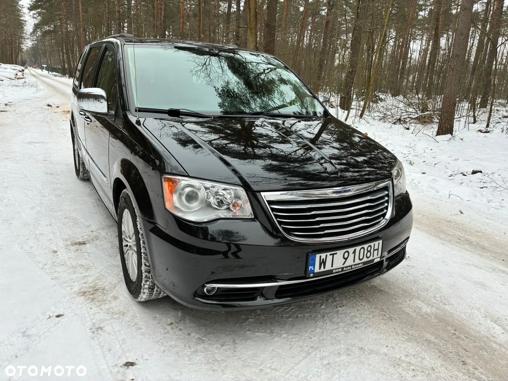 Chrysler Town & Country 3.6 Limited - 4