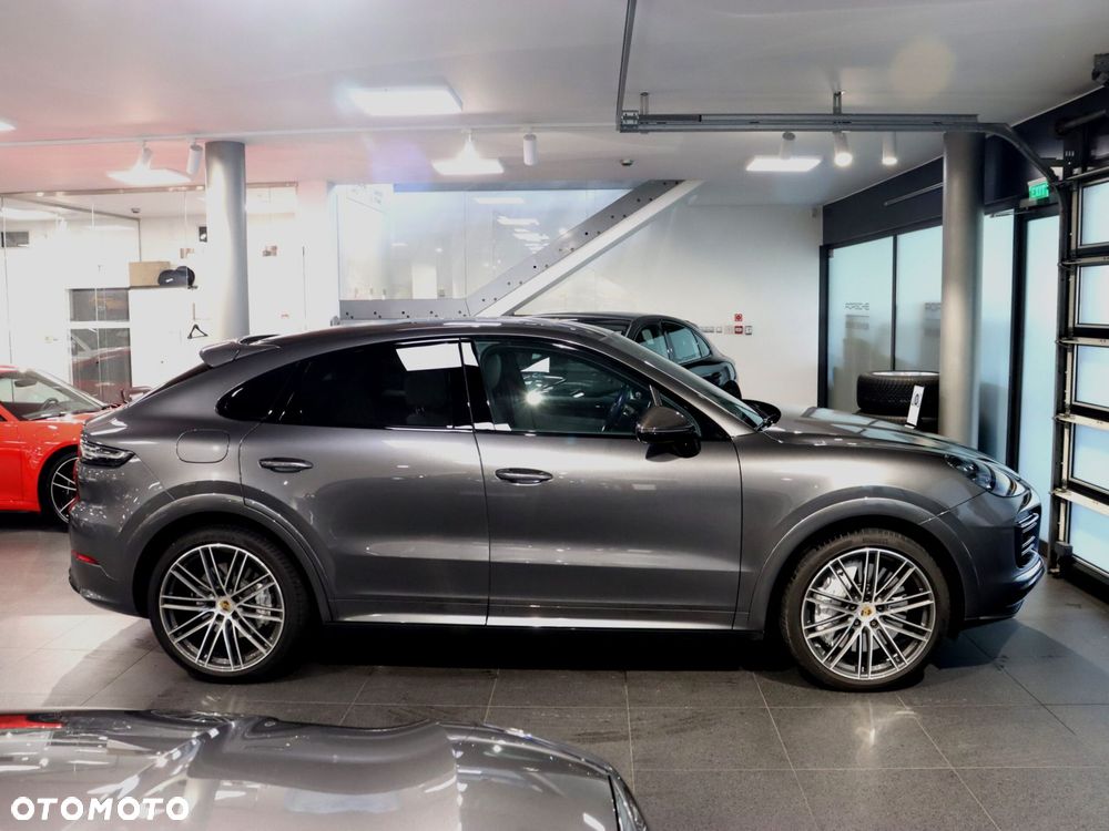 Porsche Cayenne Standard - 31