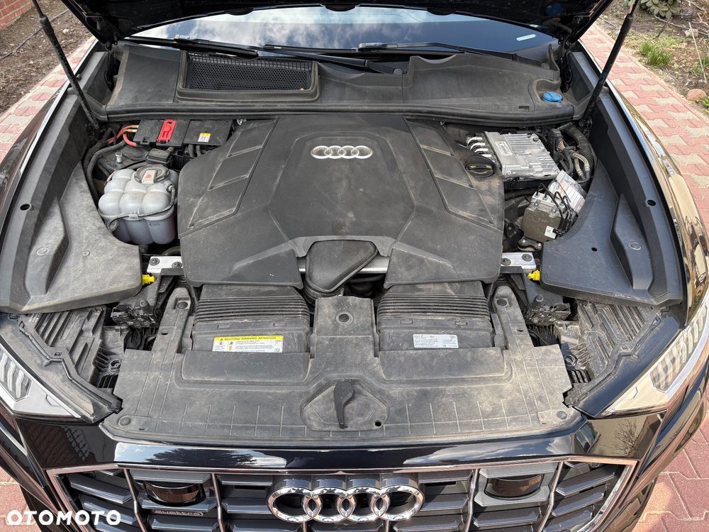 Audi Q8 55 TFSI quattro tiptronic - 11