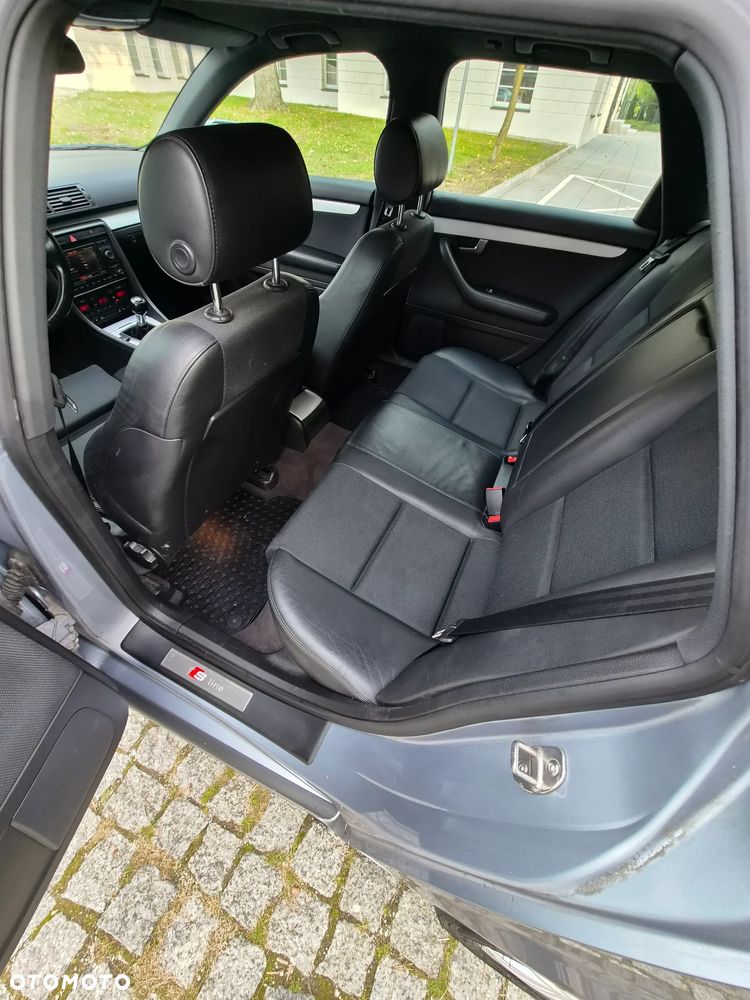 Audi A4 Avant 2.4 - 38