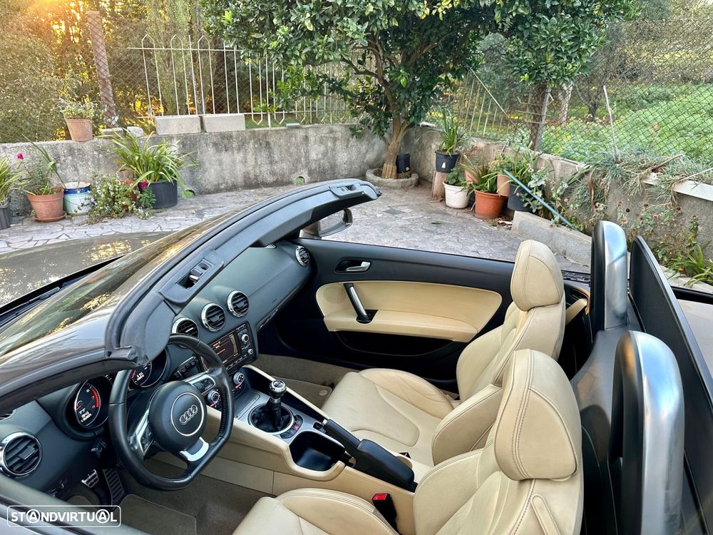 Audi TT Roadster 1.8 TFSi S-line - 23