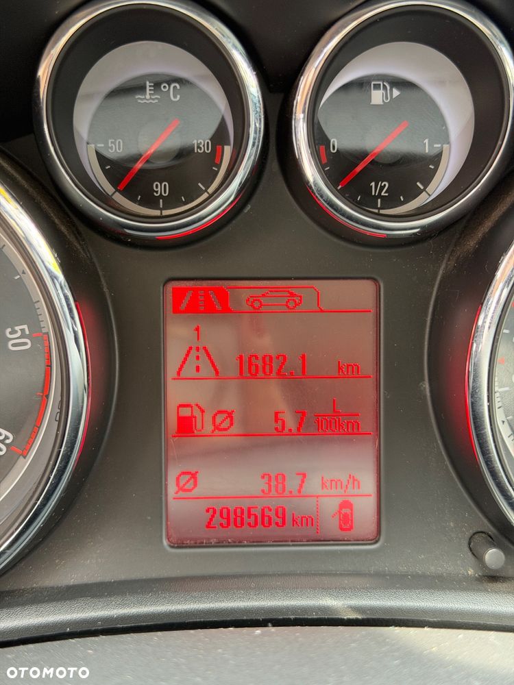 Opel Astra 1.7 CDTI Cosmo - 9