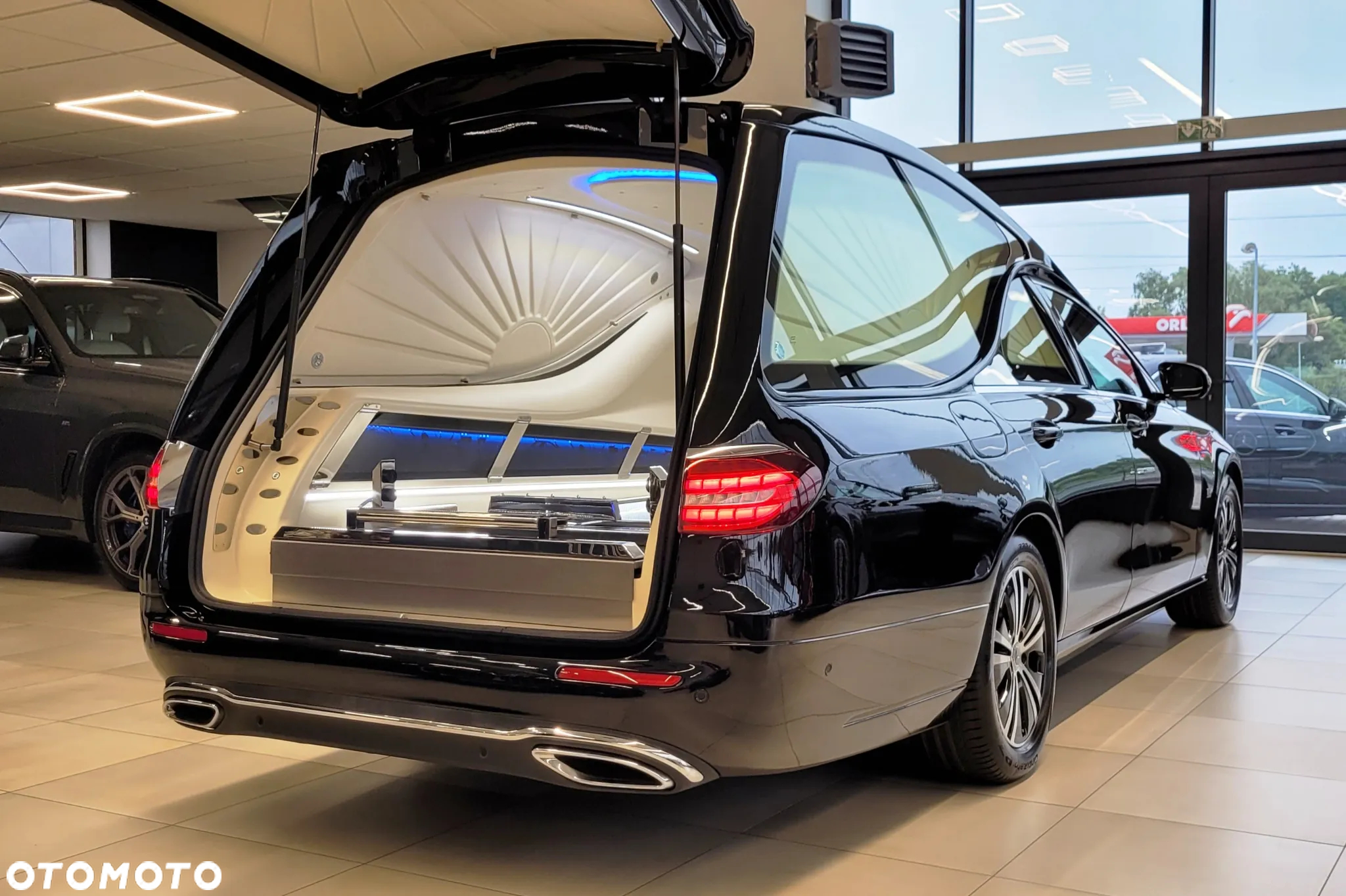 Mercedes-Benz Klasa E 200 Exclusive - 11