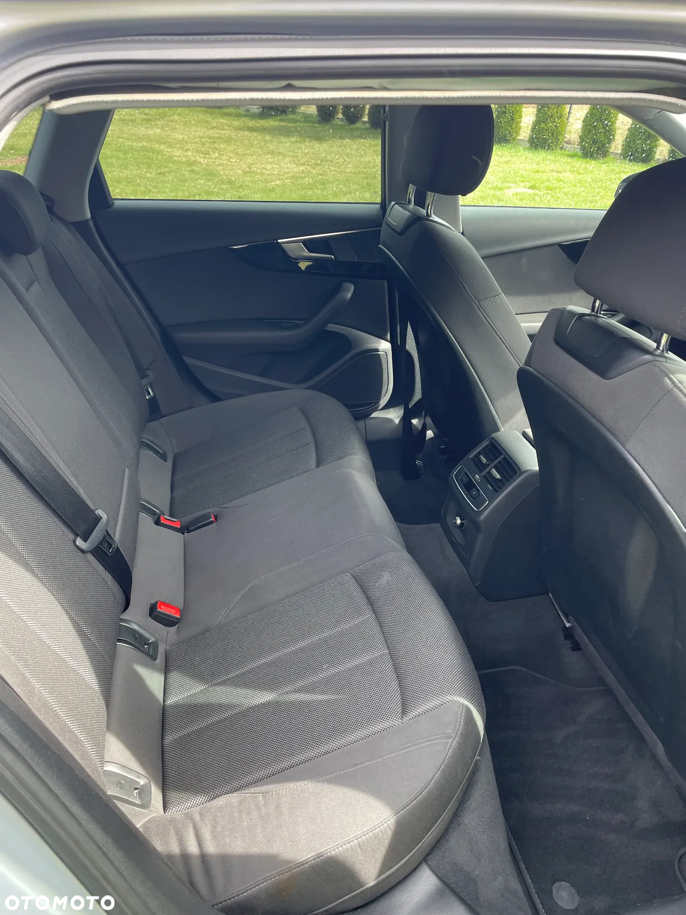 Audi A4 2.0 TDI Design S tronic - 22