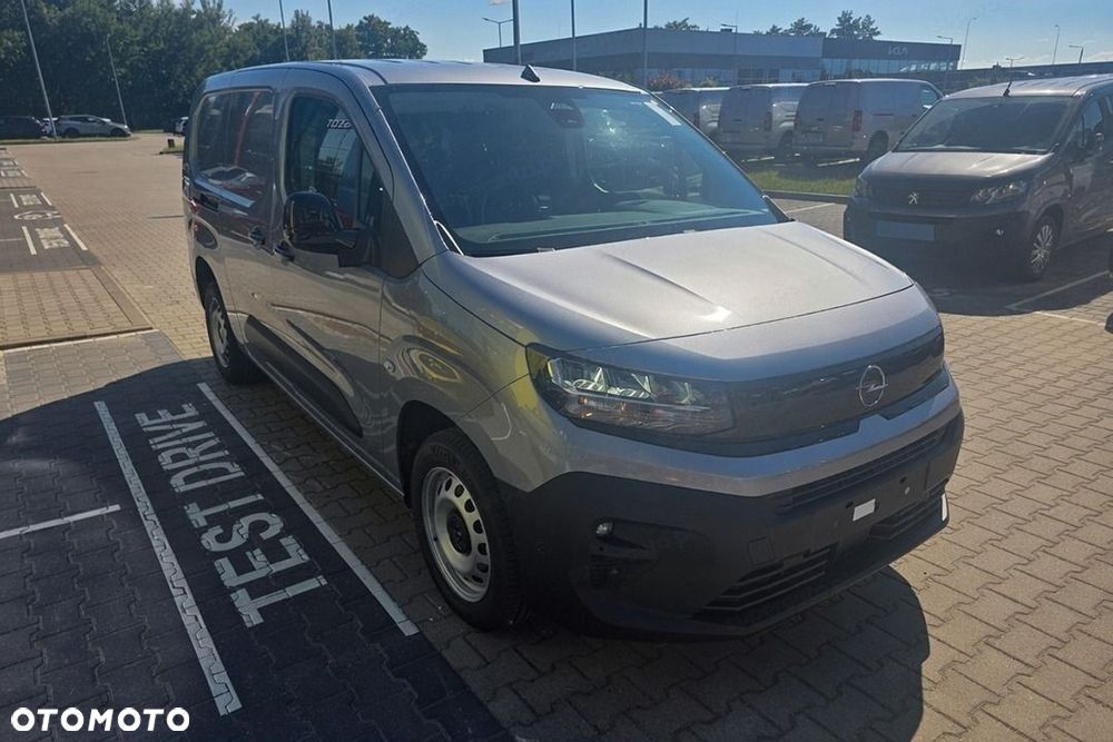 Opel Combo Van L2H1 EAT8 1.5 130KM - 3