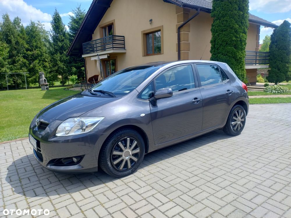 Toyota Auris 1.6 VVT-i Executive - 16