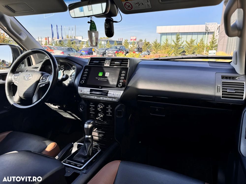 Toyota Land Cruiser 2.8l D-4D 204 CP A/T Luxury Black Matte Edition - 4