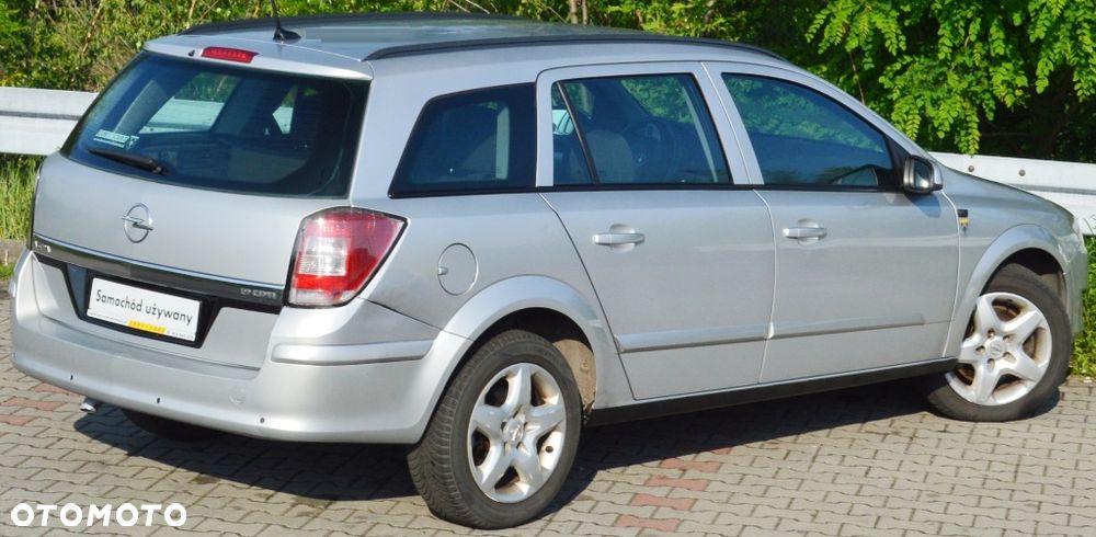 Opel Astra 1.9 CDTI - 12