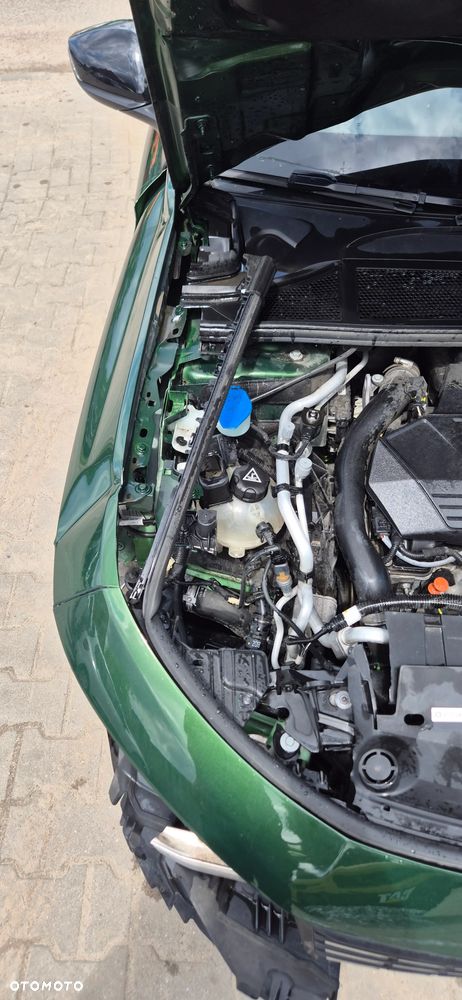 Peugeot 308 1.6 Hybrid PHEV Active Pack EAT8 - 17
