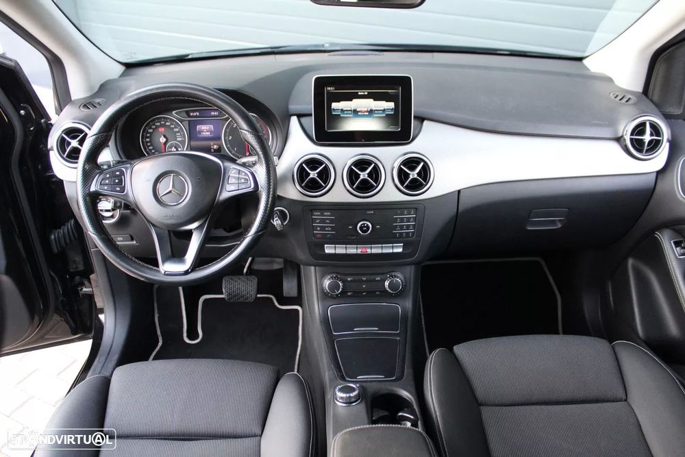 Mercedes-Benz B 180 d Urban Aut. - 9