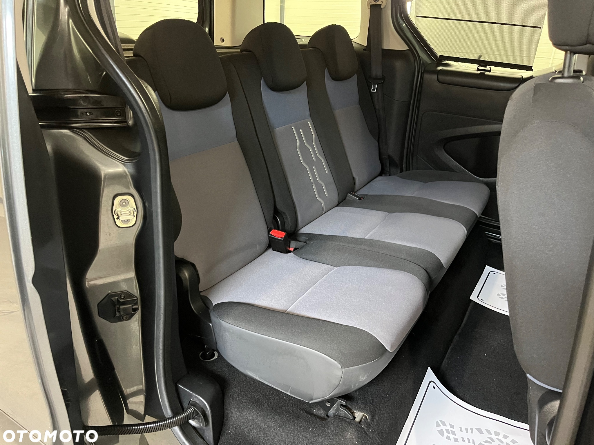 Peugeot Partner Tepee HDi FAP 90 Premium - 22