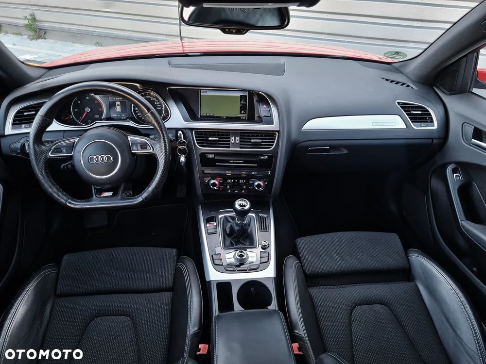 Audi A4 Avant 2.0 TDI DPF clean diesel quattro S line Sportpaket - 23