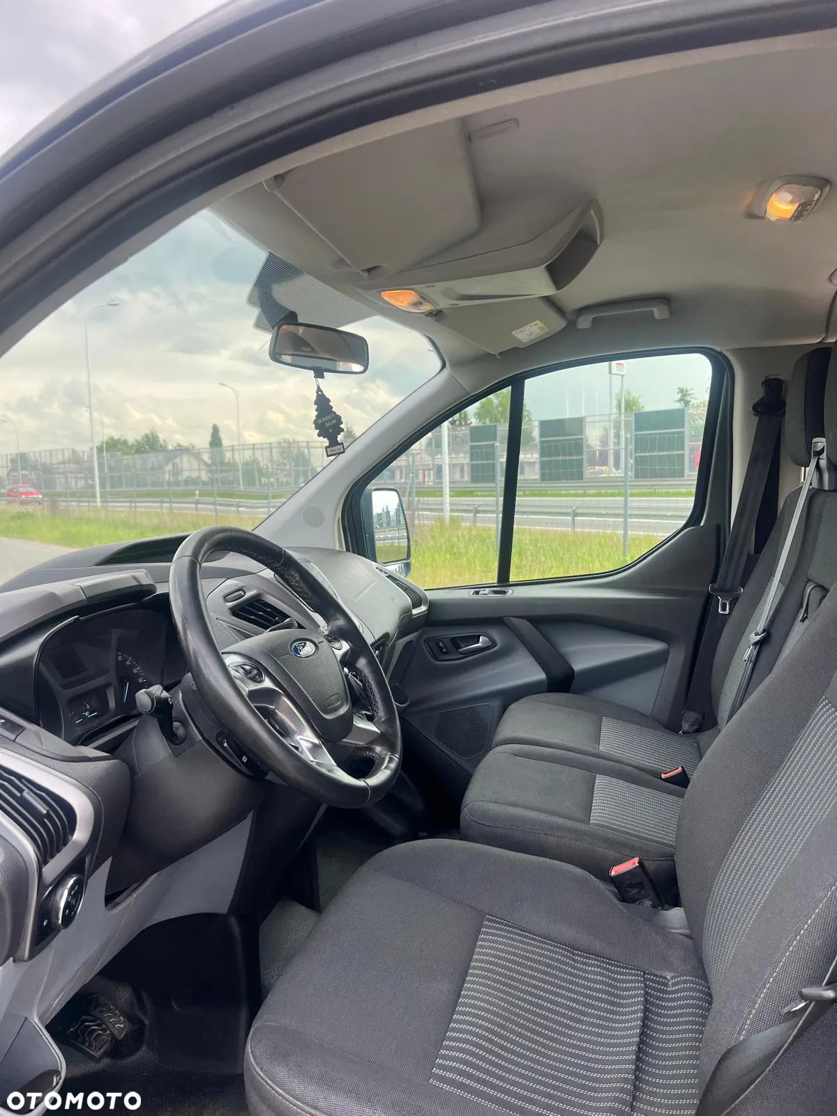 Ford Transit Custom - 13