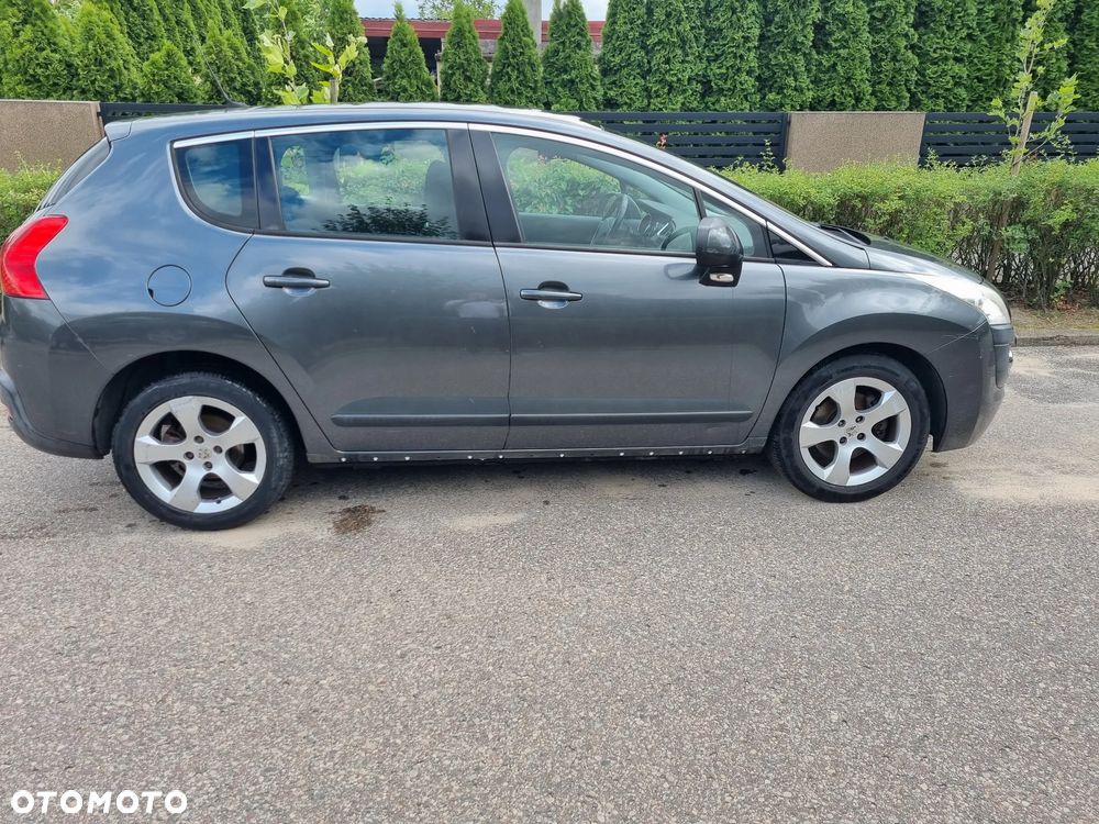 Peugeot 3008 HDi FAP 150 Allure - 2