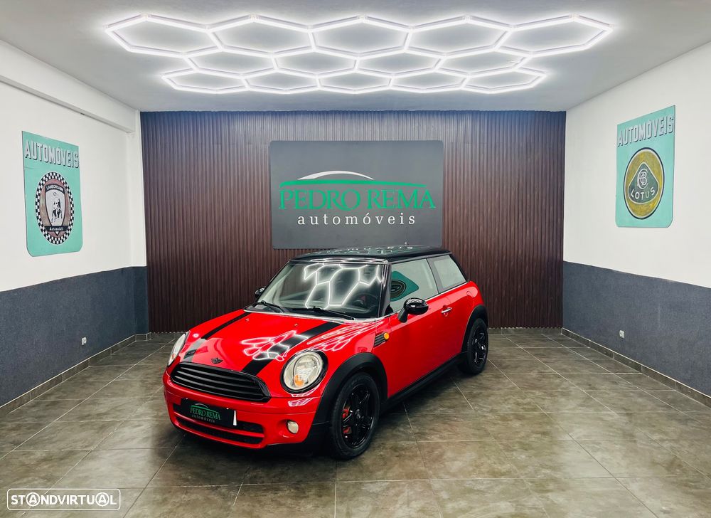 MINI 3 Portas Cooper D - 1