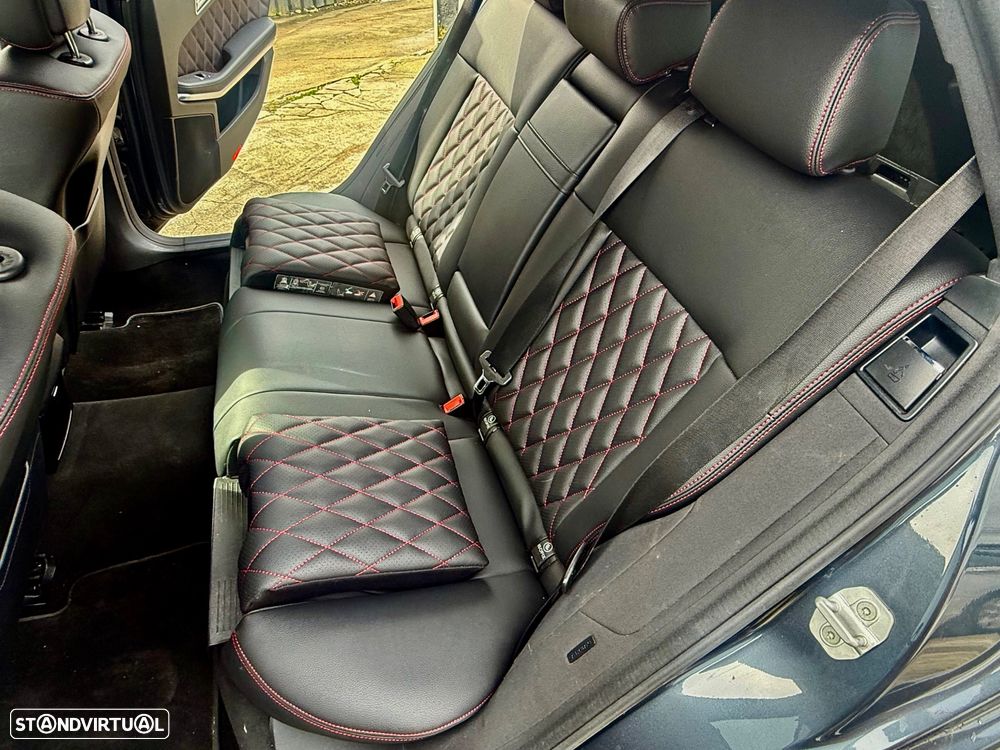 Mercedes-Benz E 220 BlueTEC Avantgarde Auto. - 12